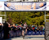 Powers takes the win. © CX Tokyo/Kei Tsuji Powers takes the win. © CX Tokyo/Kei Tsuji