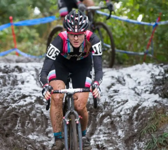 Gabby Day on the mud chute, followed by teammate Krasniak © Todd Prekaski