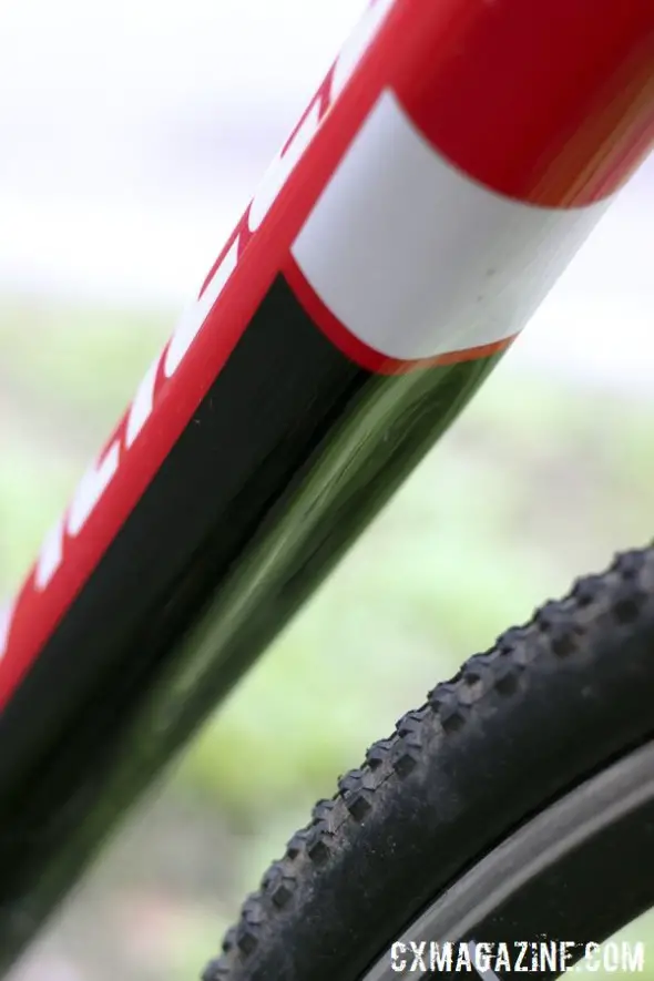 The Love Handle grip is surprisingly useful when shouldering the 2013 Specialized Crux Pro cyclocross bike. © Cyclocross Magazine The Love Handle grip is surprisingly useful when shouldering the 2013 Specialized Crux Pro cyclocross bike. © Cyclocross Magazine