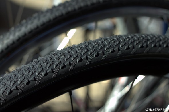The Hutchinson Mamba and Toro tubular cyclocross tires will be available before the 2013 cyclocross season. © Cyclocross Magazine The Hutchinson Mamba and Toro tubular cyclocross tires will be available before the 2013 cyclocross season. © Cyclocross Magazine