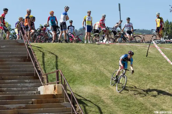 Short course sections make for some friendly competition. © Tom Robertson