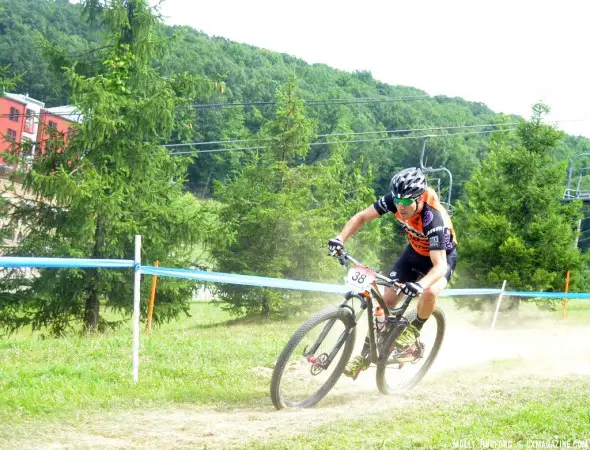 Paxson scored the holeshot and led for a lap in short track. © Cyclocross Magazine