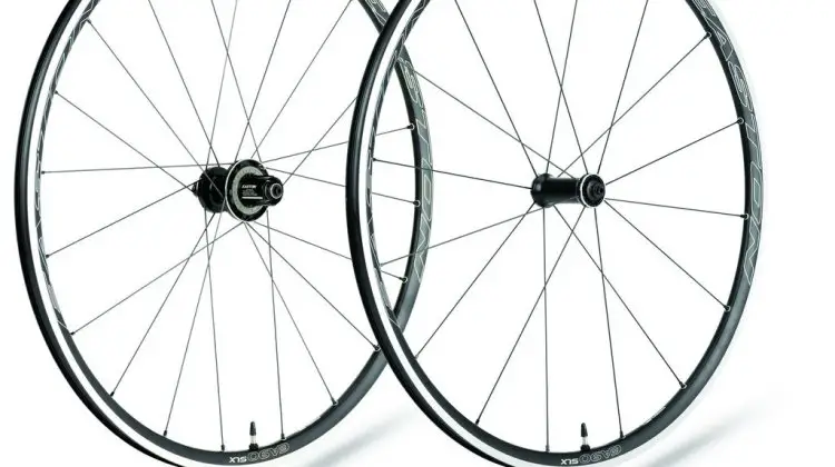 The EA90 SLX Wheelset