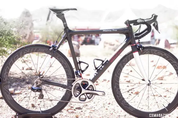 Calfee's new Manta Pro softtail suspension platform road bike, but a cyclocross version is coming soon. © Cyclocross Magazine