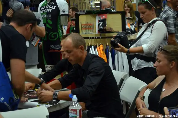 The man of the hour, Sven Nys signs autographs before CrossVegas. © Cyclocross Magazine