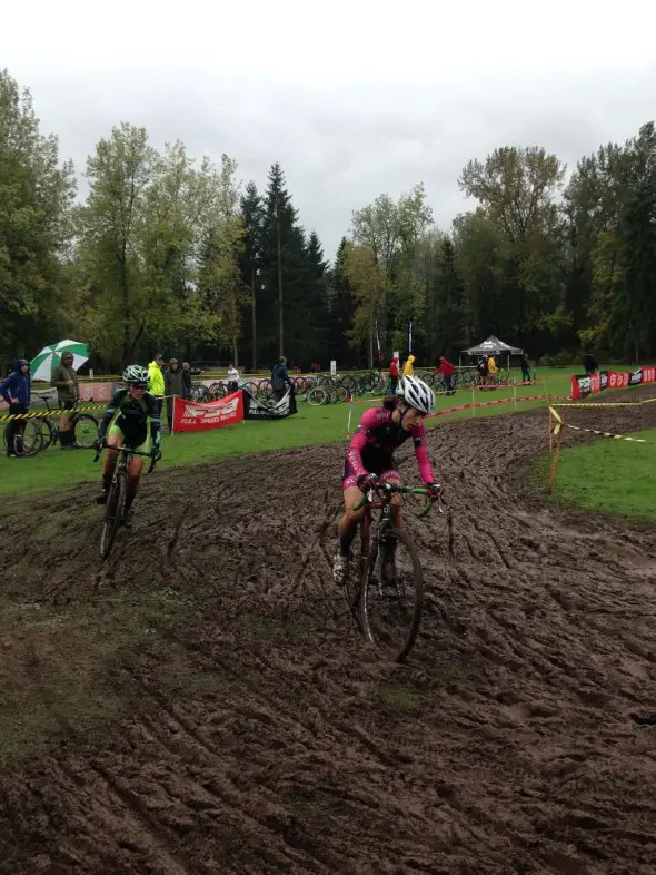 Zolton and Koncz dueling in the women's race. © Robert Grunau