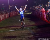 Katerina Nash had plenty of time to celebrate. © Cathy Fegan-Kim, Cyclocross Magazine