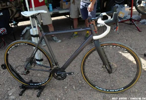 A look at the newest Van Dessel, the Aloominator. © Cyclocross Magazine