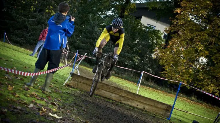 Up and Over at Scottish CX in Callendar Park. © Anthony Robson