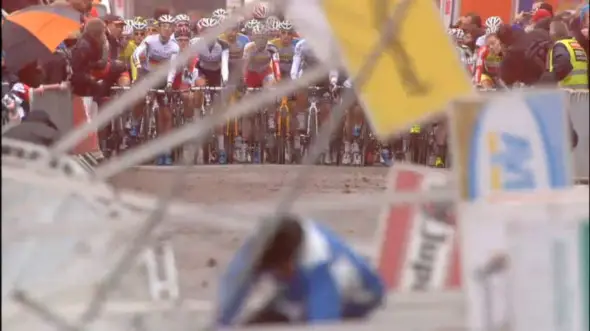 Signs come crashing down at the Superprestige Gieten race