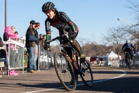 Chloe Dygert on the finishing stretch. © Kent Baumgardt