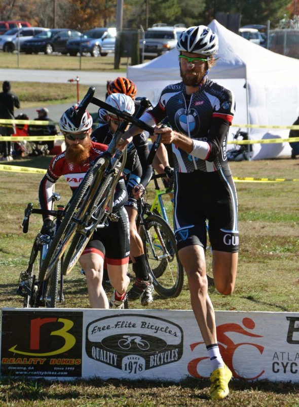 Racers take on the barriers at the Marietta edition of Georgia Cross. © Trish Albert