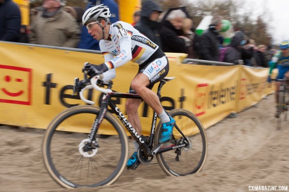 Philip Walsleben riding disc brakes in Gieten, Netherlands - © Thomas van Bracht / Cyclocross Magazine