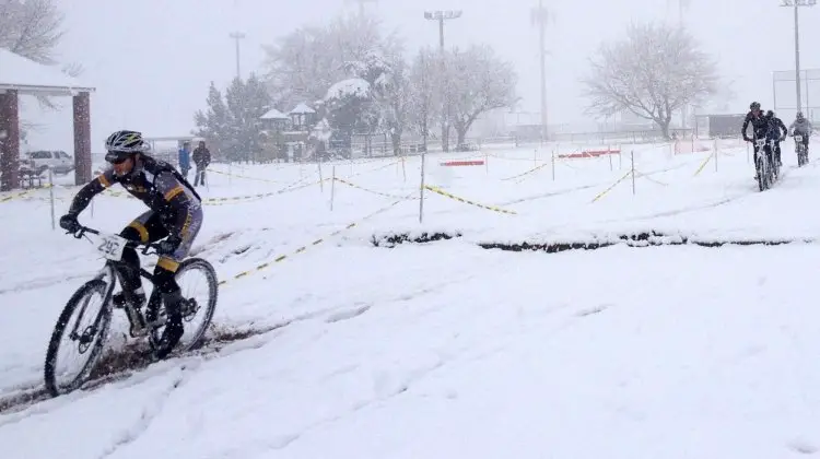 Racing in serious snow conditions in Utah. © Lynda Walenfels
