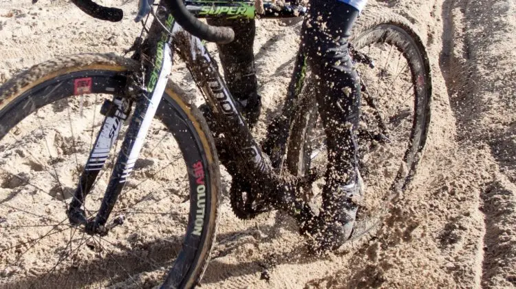 Sand and sun at the Supcat San Jose Series Final. © Cyclocross Magazine