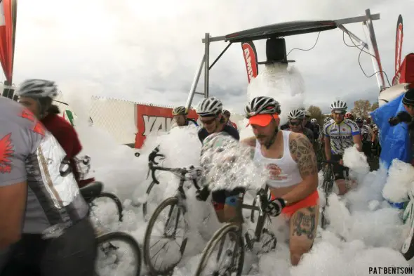 Fresh ideas keep SSCXWC exciting and novel: The bubble machine at 2008 in Portland. © Pat Bentson