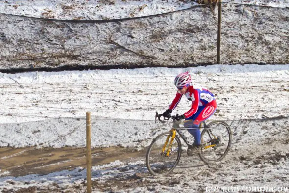 Lillian Pfluke racing to a real silver medal at the 2013 Masters World Championships in Louisville. © Brian Nelson / cxmagazine.com