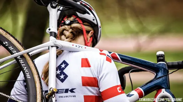 Katie Compton's new Trek Boone carbon cyclocross bike's top tube has a flattened underside for World Cup running comfort. photo: Trek Katie Compton's new Trek Boone carbon cyclocross bike's top tube has a flattened underside for World Cup running comfort. photo: Trek