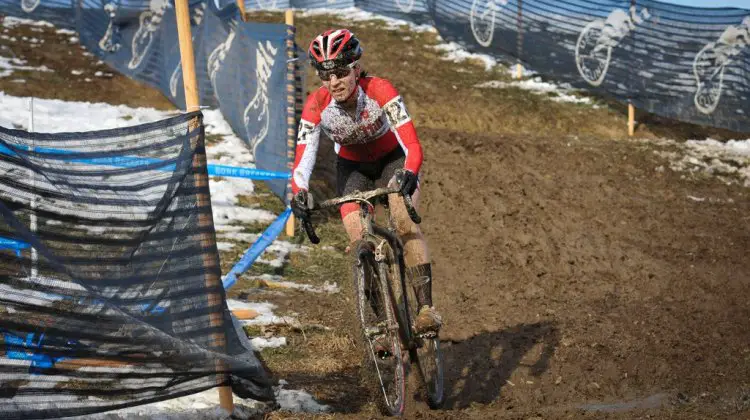 Mo Bruno-Roy in control on her way to win the women's singlespeed 2014 National Championship. © Steve Anderson