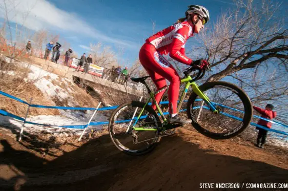 Elle in the Elite pre-ride. © Steve Anderson