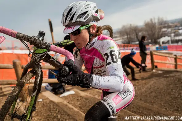 Nina Baum runs with her "silly" "awkward" cyclocross bike, but looked comfortable to take the win. © Mathew Lasala