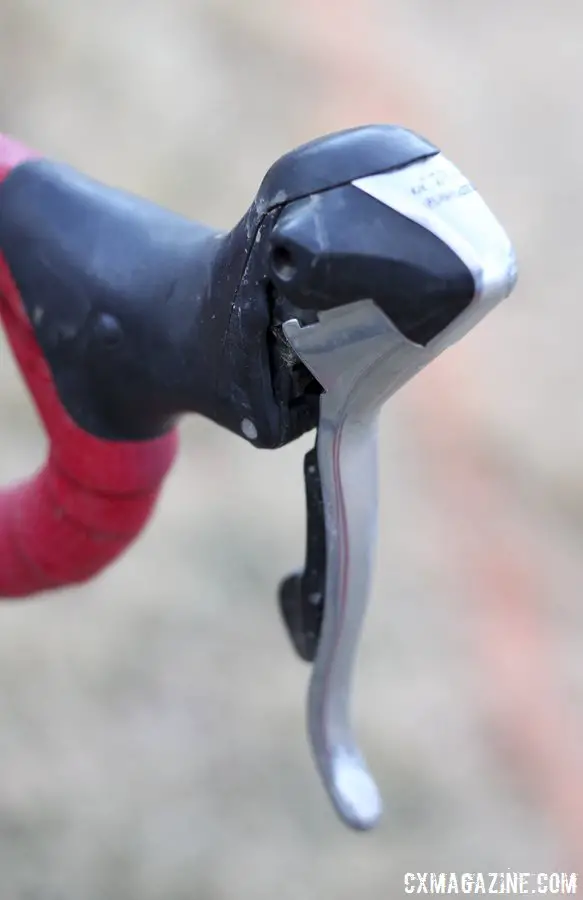 With a single front ring setup there was no need to run a cable from the left shifter. © Cyclocross Magazine