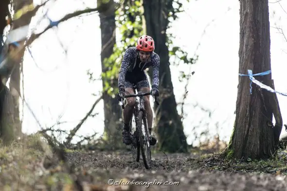 Riding SingleSpeed Cyclocross in Italy. © Claudio Angelini