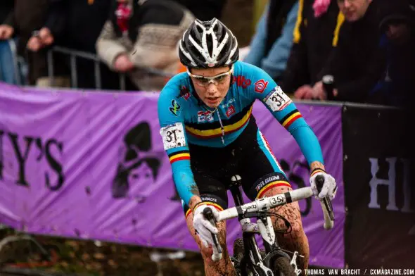 Sanne Cant fighting for bronze at UCI Cyclocross World Championships 2014 Elite Women. © Thomas van Bracht