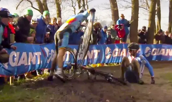 Sven Nys hurdles Zdenek Stybar