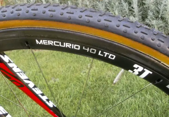 3T's Mercurio 40 LTD's rim features keyholes for the spoke head, with the nipples at the hub.