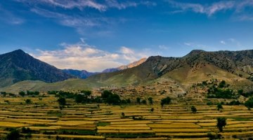 Afghanistan has the scenery and terrain, but not history or culture conducive to women's bike racing. © Ricardo Mangual (flickr)