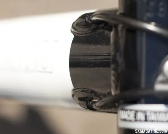 A nice, low-profile cable housing exit in front of the bottom bracket. 2015 Blue Norcross AL © Cyclocross Magazine