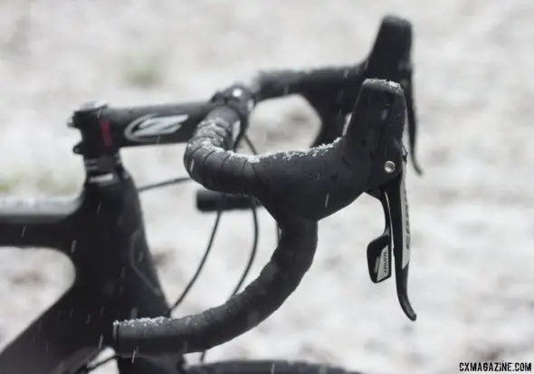 Tested in cyclocross conditions: SRAM Rival 22 component group with Yaw and HydroR unveiled. © Cyclocross Magazine