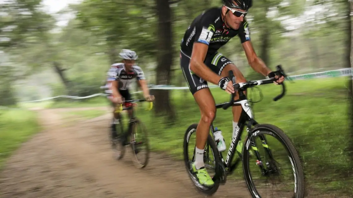 Ryan Trebon leading Thijs Al with two laps to go. © Cyclocross Magazine