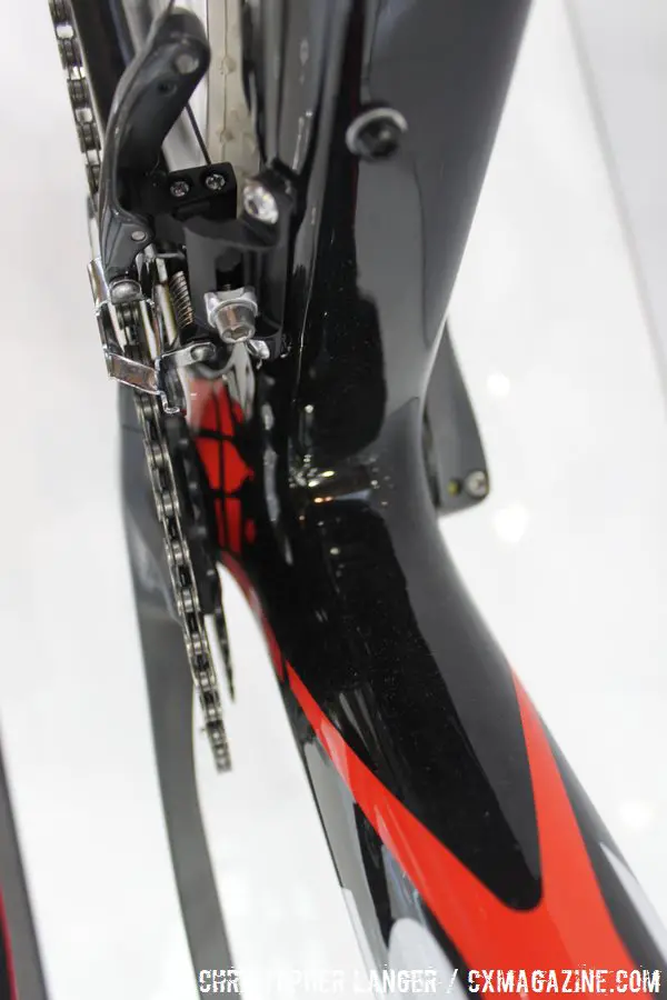 Stevens comes with a massive bottom bracket shell and downtube. © Christopher Langer