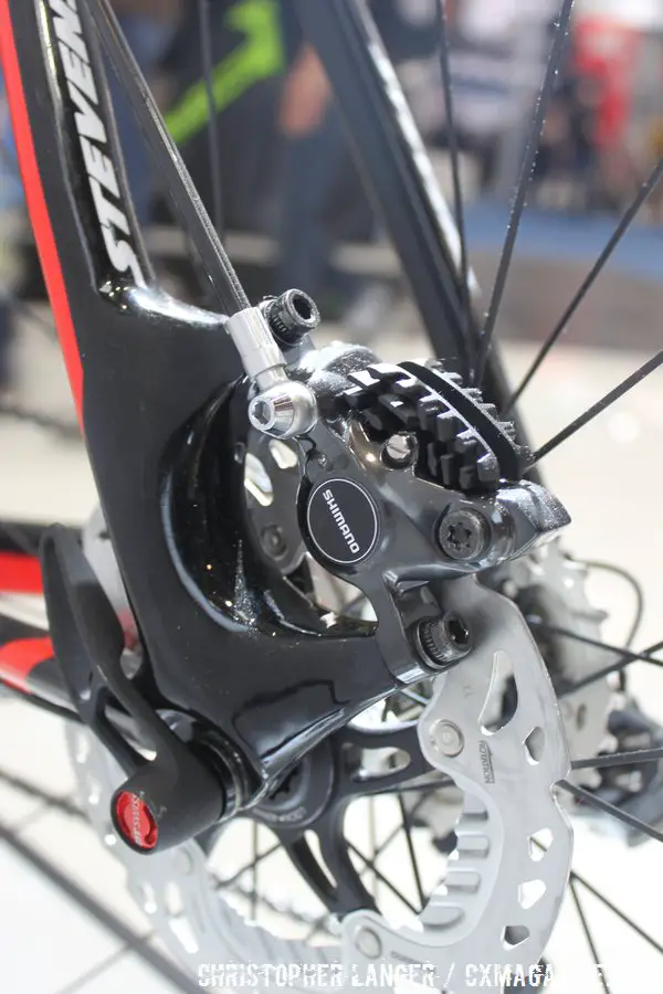 And speaking of beefy, that disc brake mount is not on a diet. © Christopher Langer