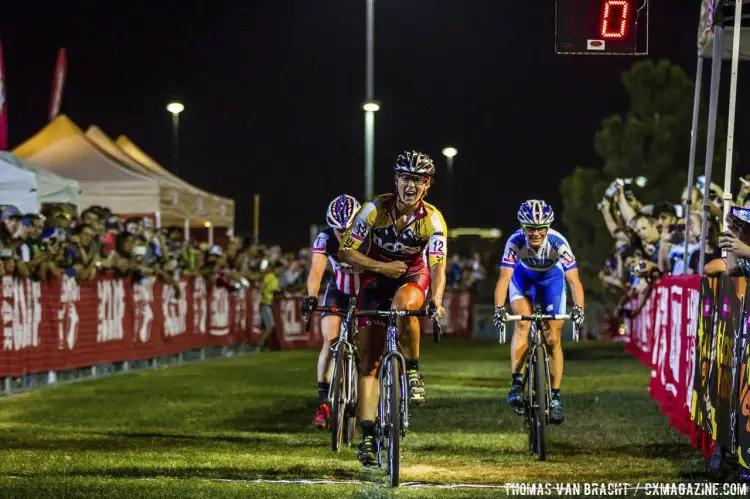 Meredith Miller (Noosa) taking the win. 2014 CrossVegas © Thomas van Bracht / Peloton Photos