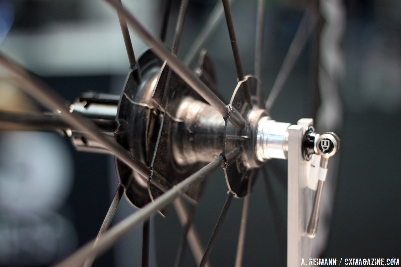 the-rzr-46-team-incorporates-kevlar-reinforcements-in-the-rim-and-spokes-making-them-uci-approved-cyclocross-magazine