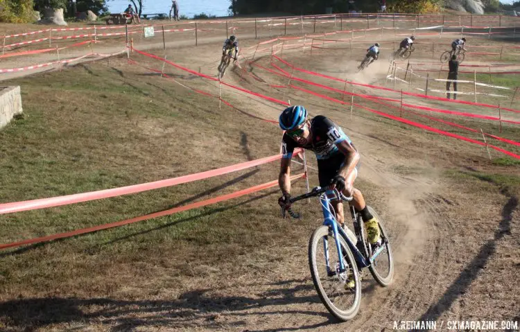 It was another dry day at the Rapha Super Cross, with dust defining the day rather than mud. © Andrew Reimann