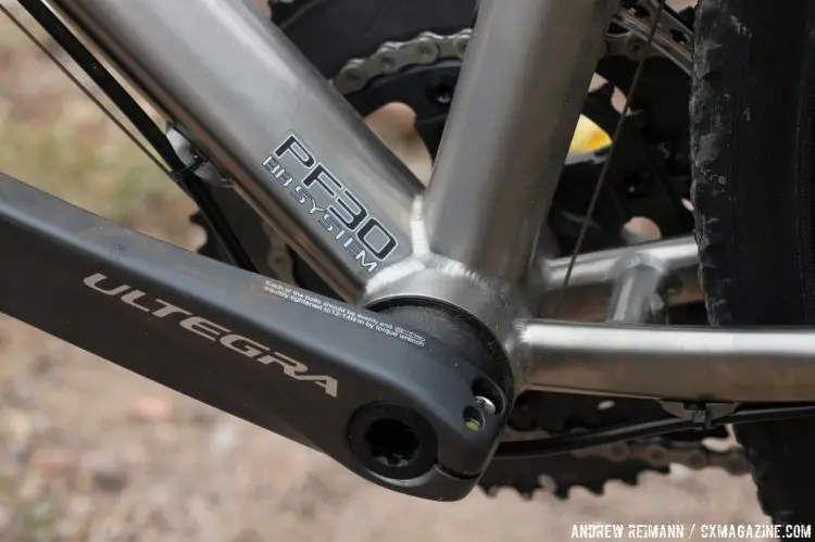 Litespeed's T5g, like the road model, comes with the BB30 system, shown here with a pressfit adaptor. © Cyclocross Magazine