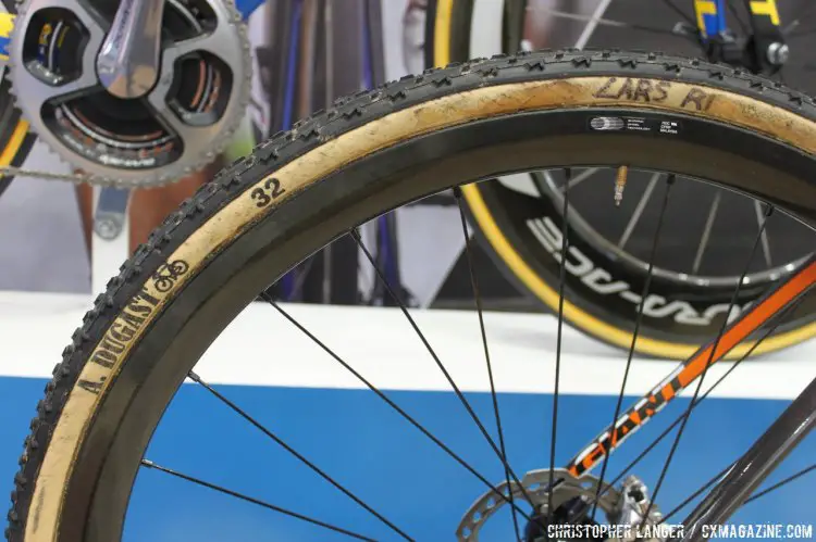 Its Lars bike all right, complete with the mud and dirt that still clings to the Dugasts sidewalls. © Christopher Langer