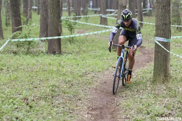 Team Sonic racing at the 2014 Qiansen Trophy Cyclocross Race. © Cyclocross Magazine