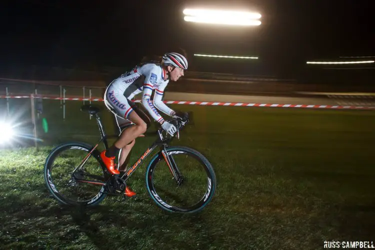 Helen Wyman (Kona Factory Racing) showed the sportsmanship and athleticism of a true champion under the lights at the Midnight Ride of Cyclocross. © Russ Campbell