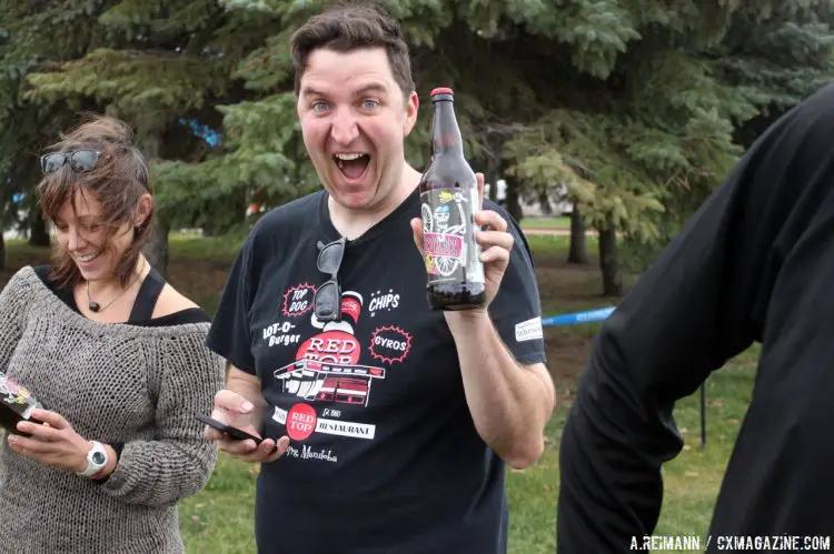 Everyone who raced was a winner this morning as Half Pints Brewing Company awarded everyone with their cyclocross-branded Dead Ringer IPA. © Andrew Reimann