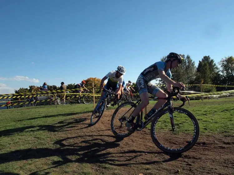 Zach McDonald rips up the course at MFG in Magnuson Park, although Steve Fisher came away with the win. © Robert Grunau