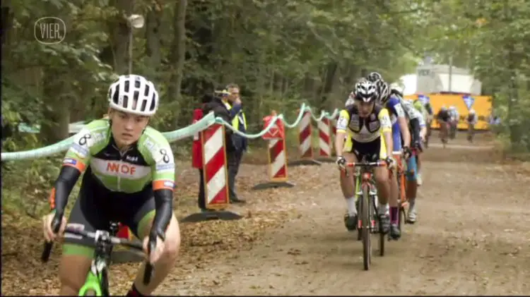 Elle Anderson started off her European campaign at Gieten with a 5th place. screenshot - vier.be video