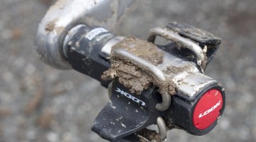 Thick mud? No problem with entry or release. Look S-Track mtb / cyclocross pedal reviewed. © Cyclocross Magazine