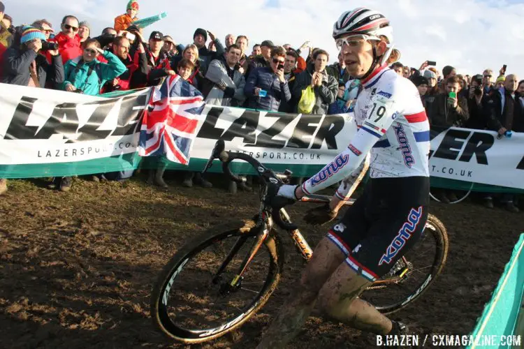 Helen Wyman was given a royal welcome at Milton Keynes, with flags and cheers on every corner. © Bart Hazen