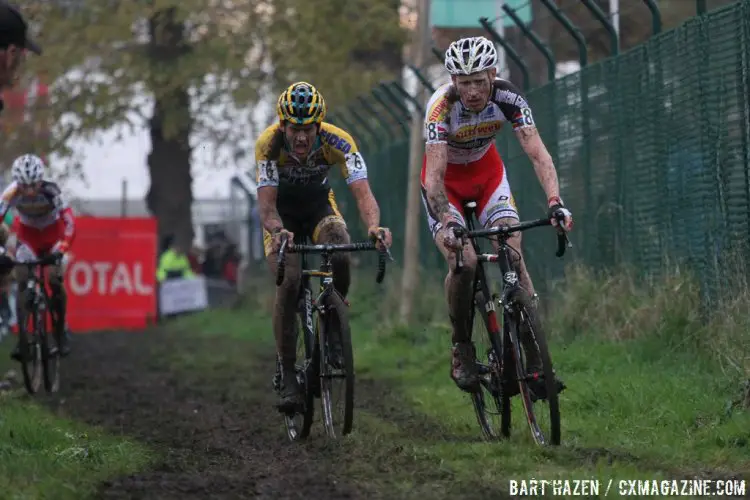 Klaas Vantornout, Kevin Pauwels and Tom Meeusen battled for much of the race, although Meeusen drifted back in the last few laps. © Bart Hazen