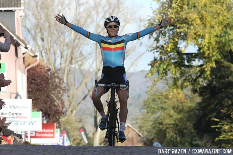 Sanne Cant celebrates in her Belgium jersey after a ride against an competitive field. © Bart Hazen.